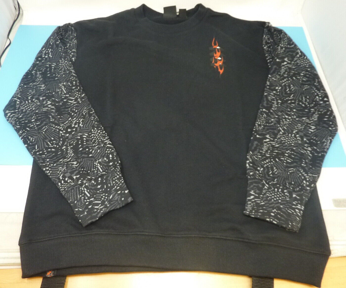 QUIKSILVER RADICAL TIMES YOUTH SWEATSHIRT-L/14YRS-BLACK