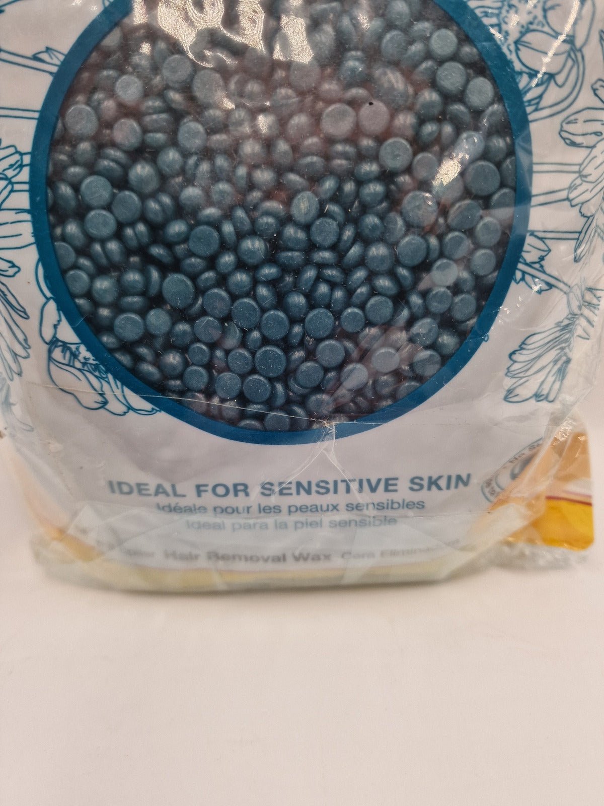 GiGi Hard Wax Beads for sensitive skin, soothing Azulene + essential oils 396g