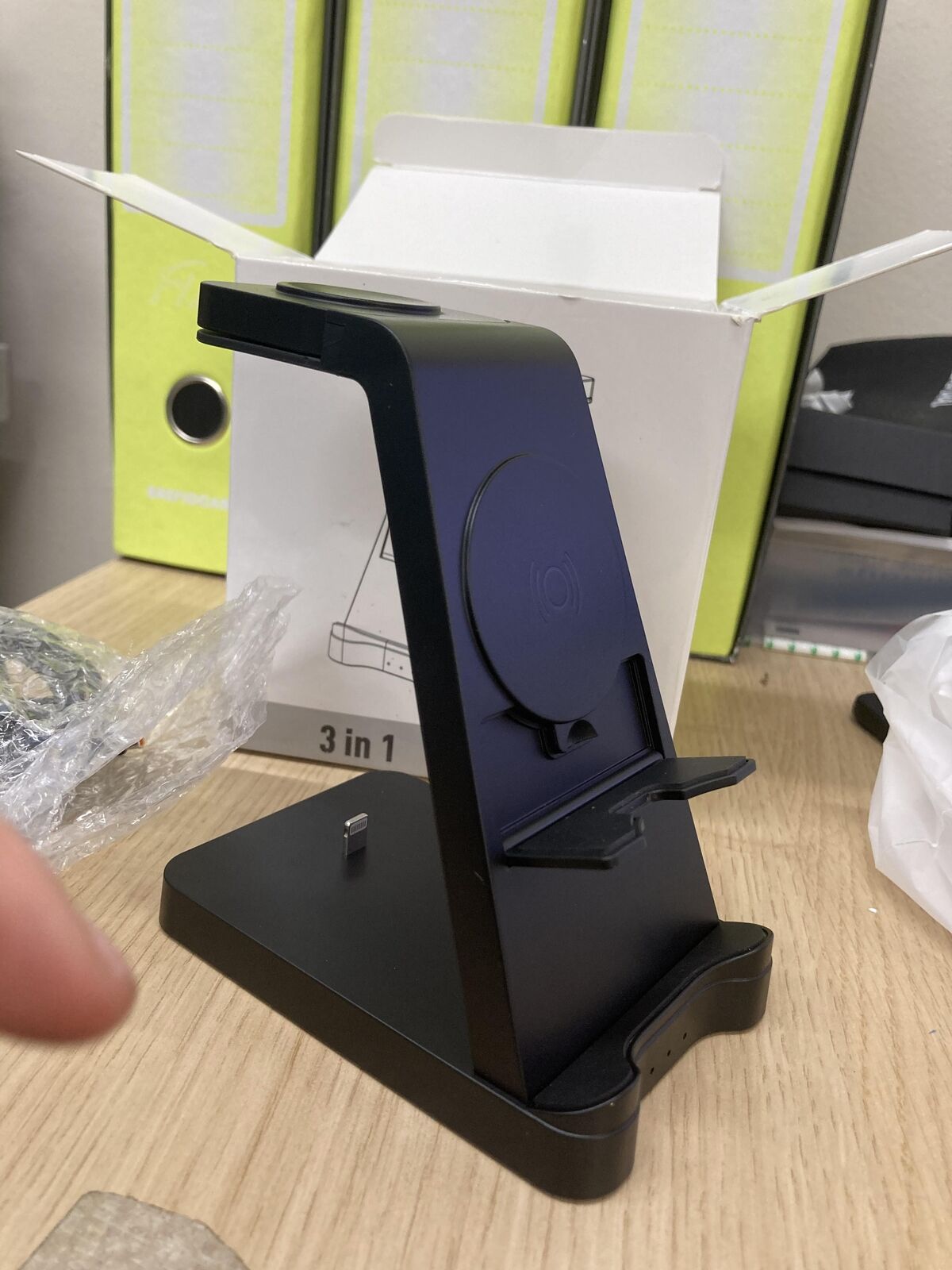 3 in 1 fast wireless charger, COMPATIBLE WITH APPLE
