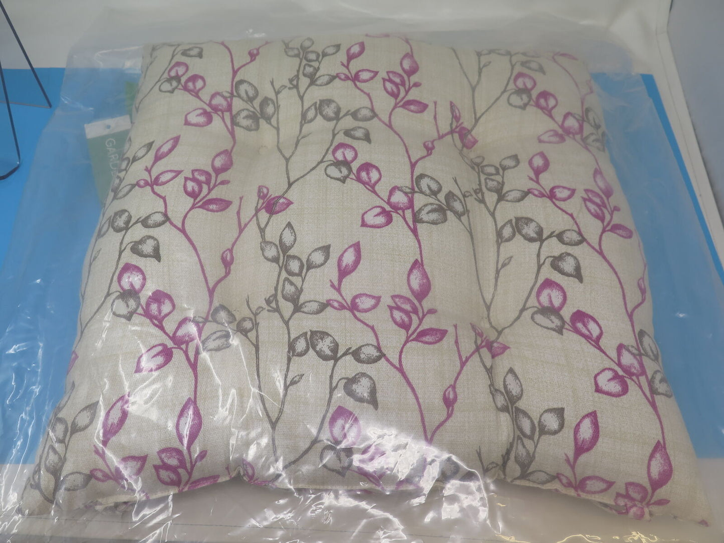 4 X GARDENISTA WATER RESISTANT PRINTED SEAT PADS WITH TIES-PROVENCE VINE