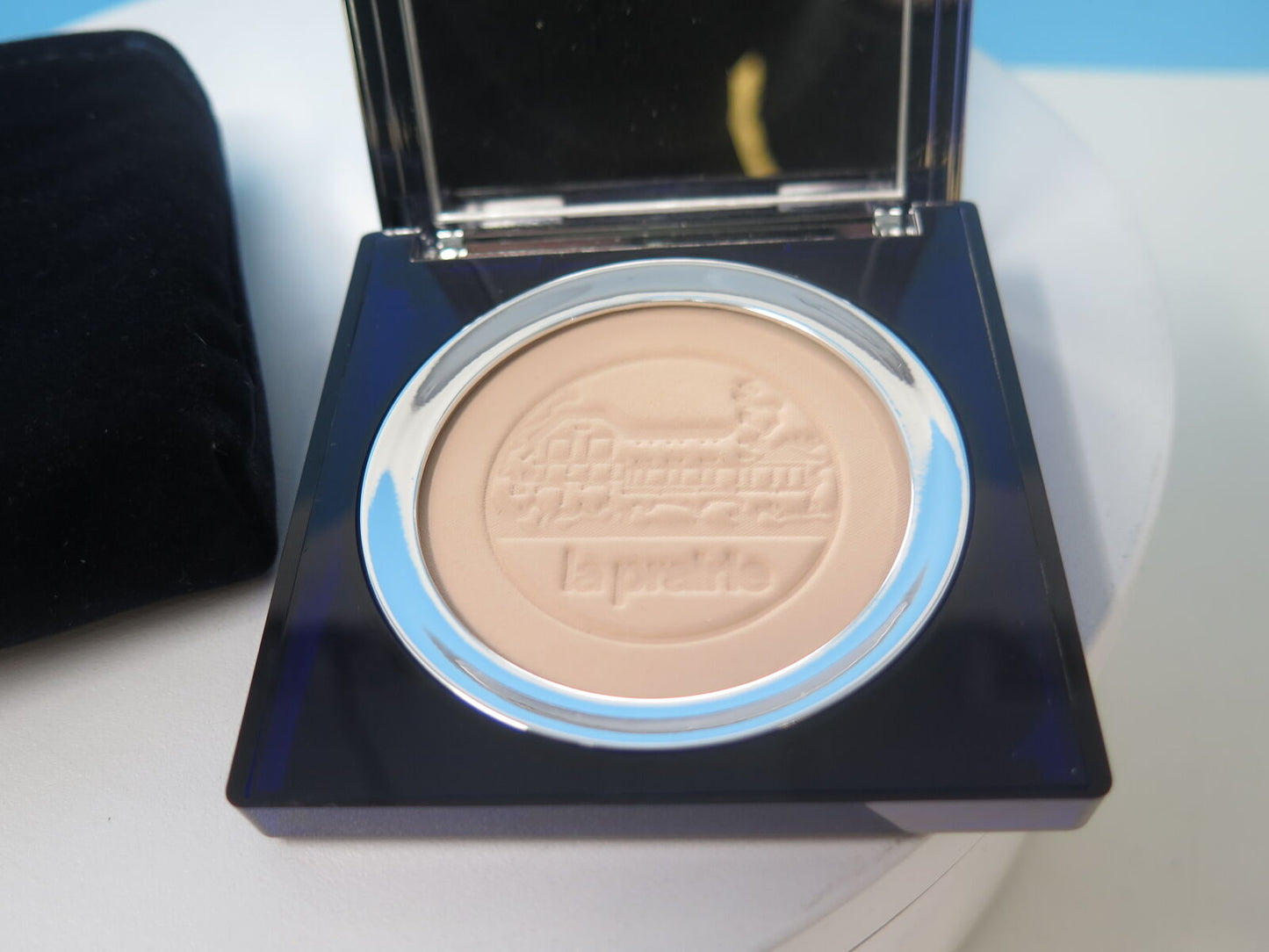 LA PRAIRIE SKIN CAVIAR POWDER FOUNDATION-NC-10 RRP£205