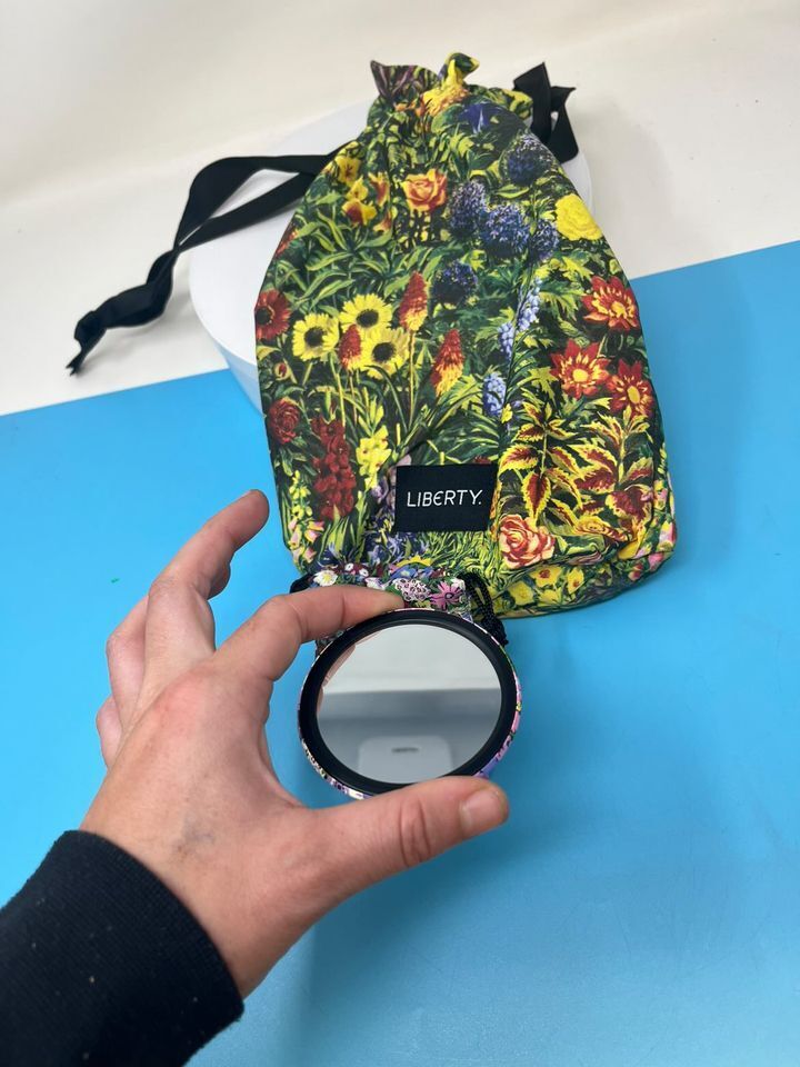 LIBERTY DRAWSTRING BAG WITH MINI MIRROR