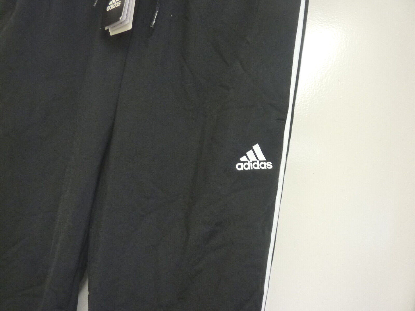 BOYS ADIDAS TRACKSUIT-BLACK-13-14YRS