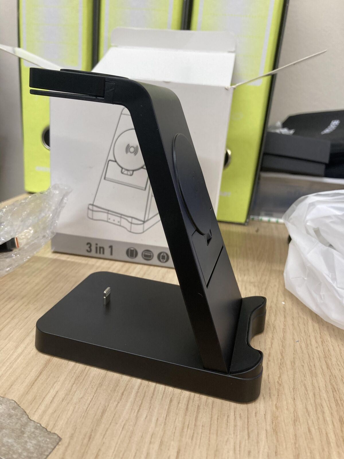 3 in 1 fast wireless charger, COMPATIBLE WITH APPLE