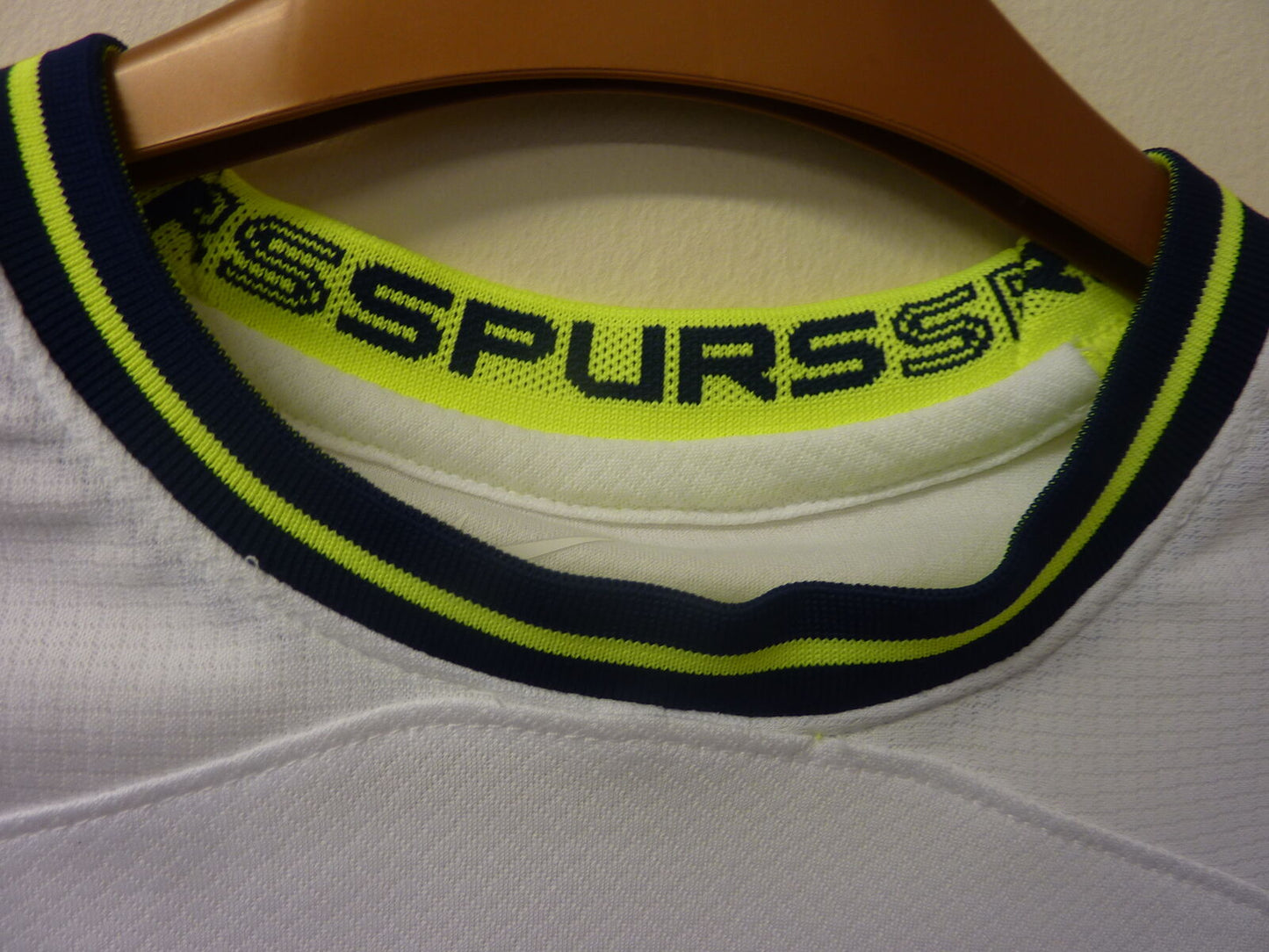 TOTTENHAM HOTSPURS INFANT FOOTBALL SHIRT-7/8YRS