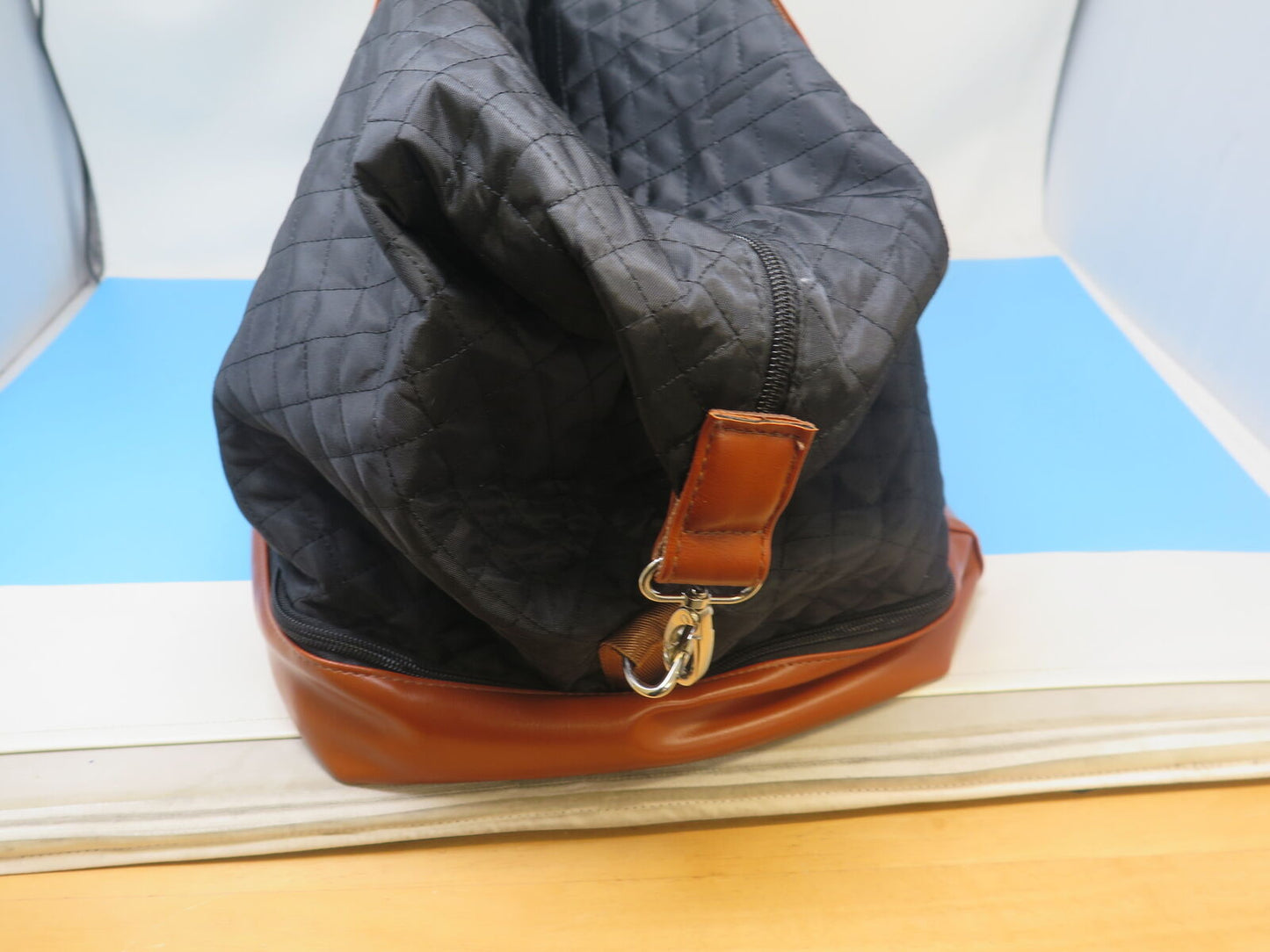 LEKE TRAVEL BAG-BLACK/BROWN