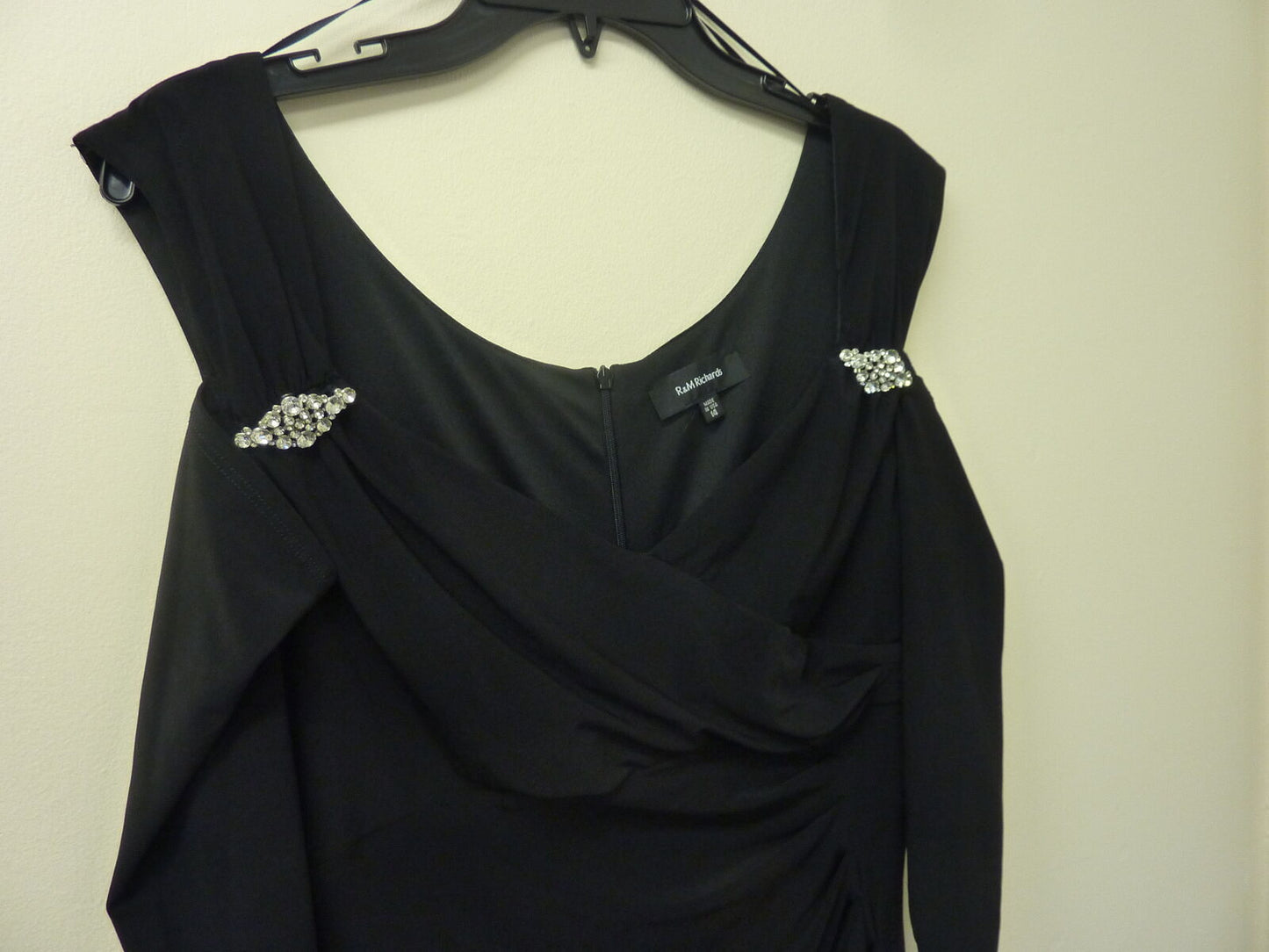 R&M RICHARDS COLUMN EVENING GOWN-BLACK-14
