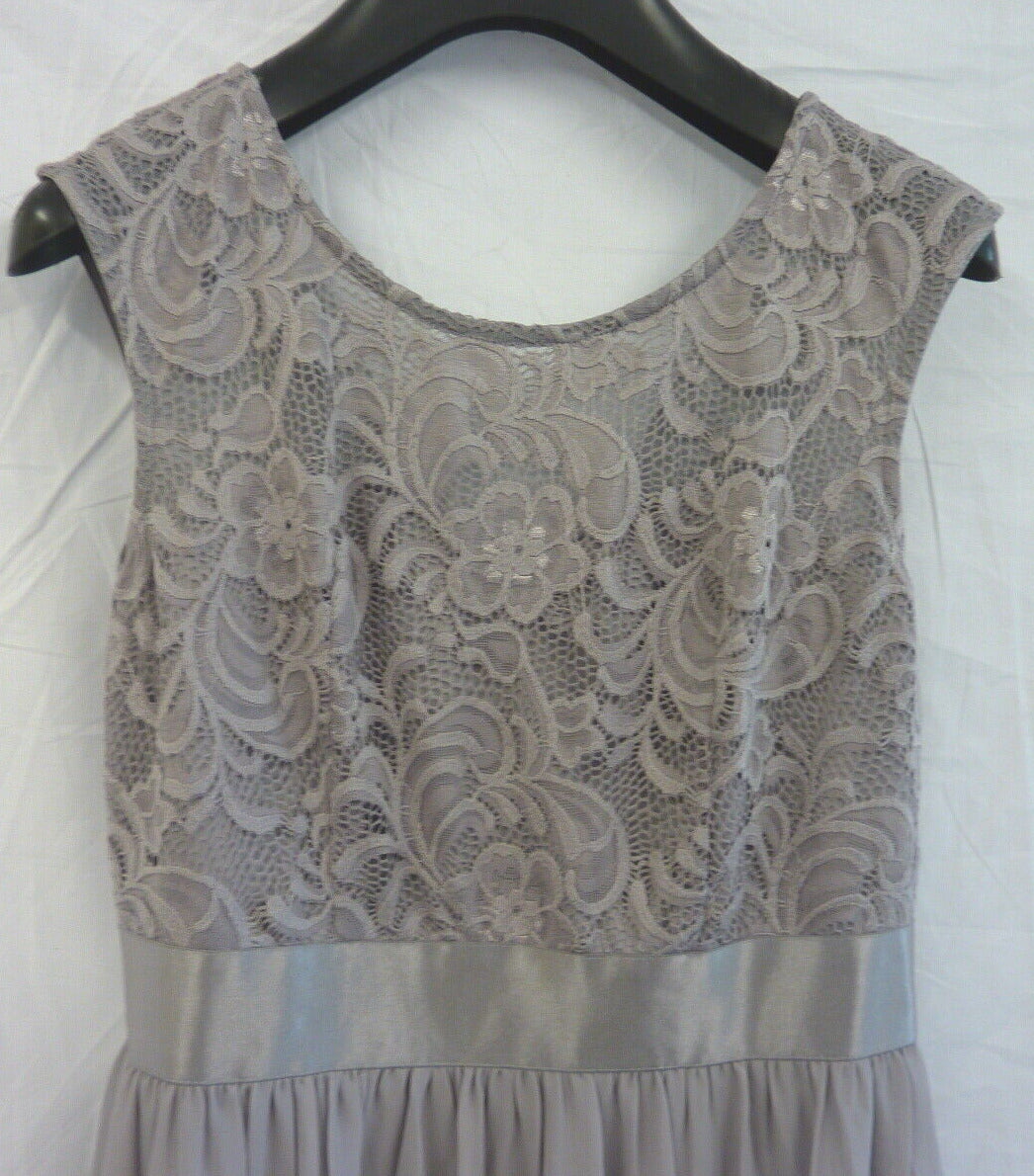 OCCASION/PROM DRESS SIZE UK12 GREY