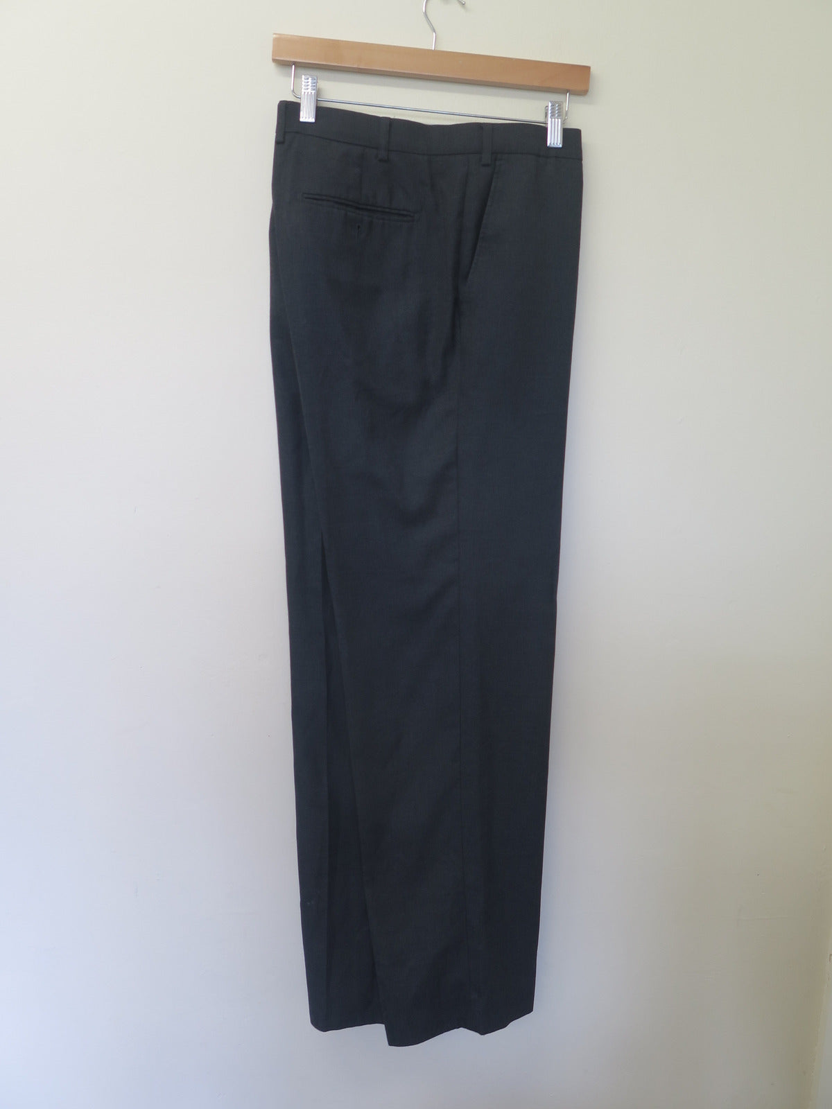 MOSS ESQ REGULAR FIT CHARCOAL STRETCH SUIT-JACKET 46"REGULAR-TROUSERS 38"W LONG