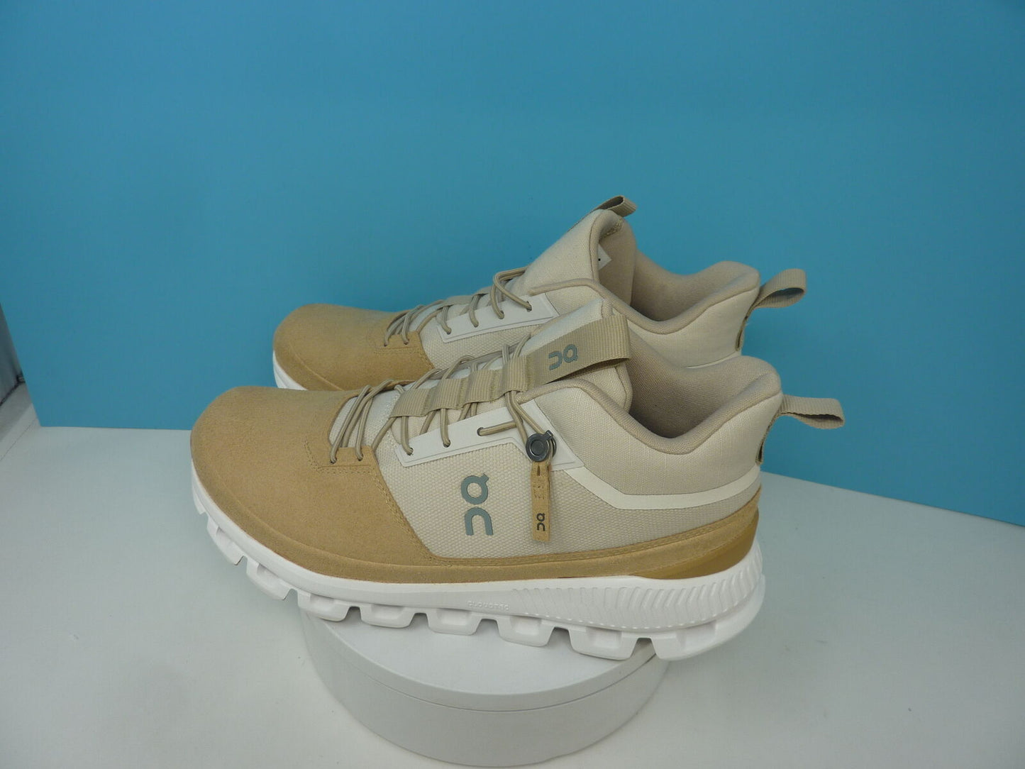 On Running Cloud Men's Low- Mid Top Trainers Size UK 7