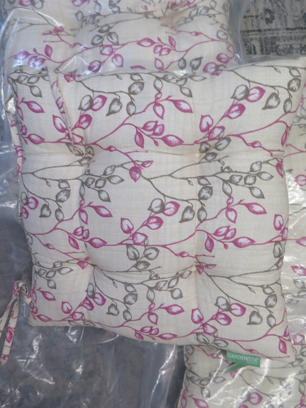 4 X GARDENISTA WATER RESISTANT PRINTED SEAT PADS WITH TIES-PROVENCE VINE