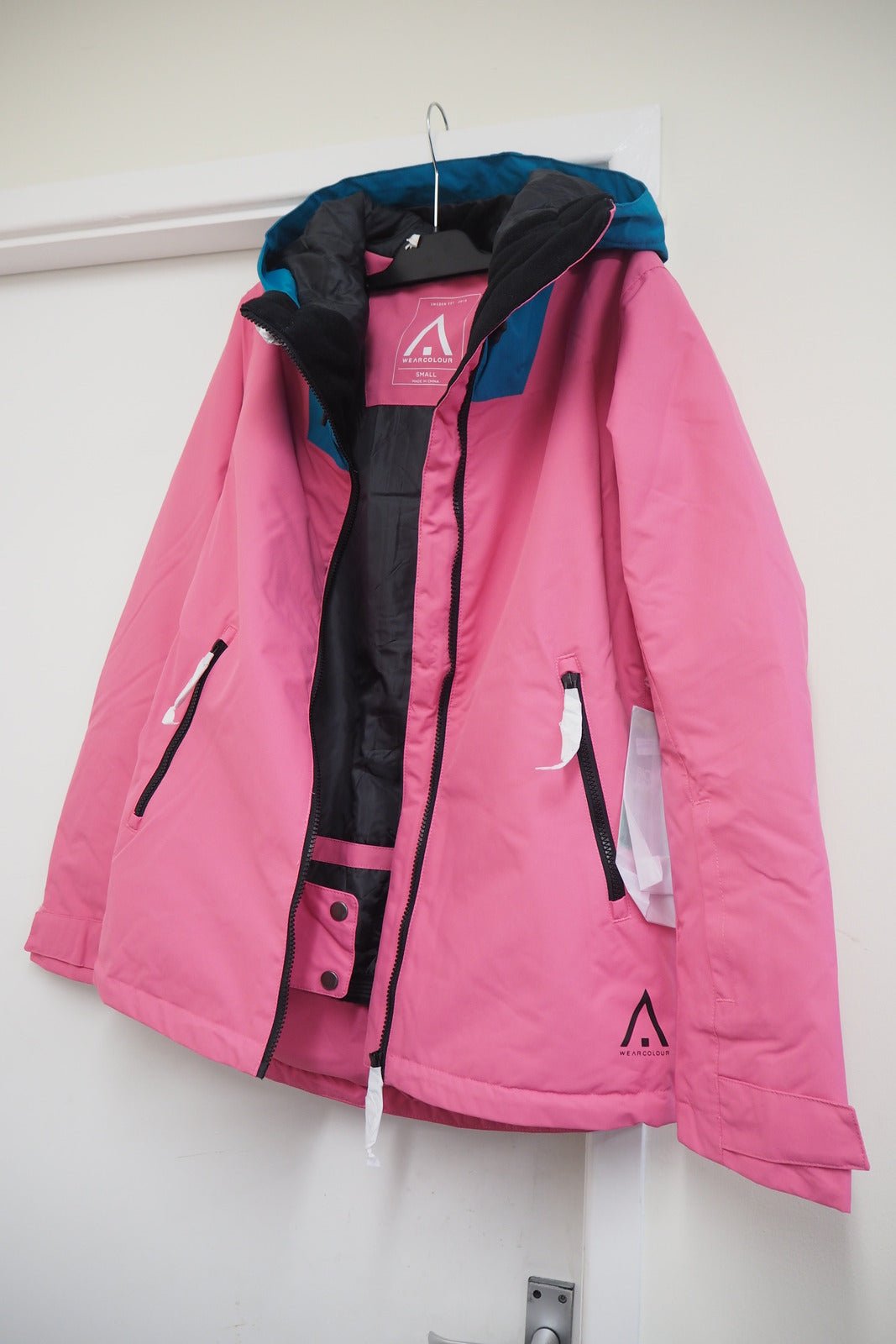 Wear Colour Cake Women's Snow Jacket Size: S