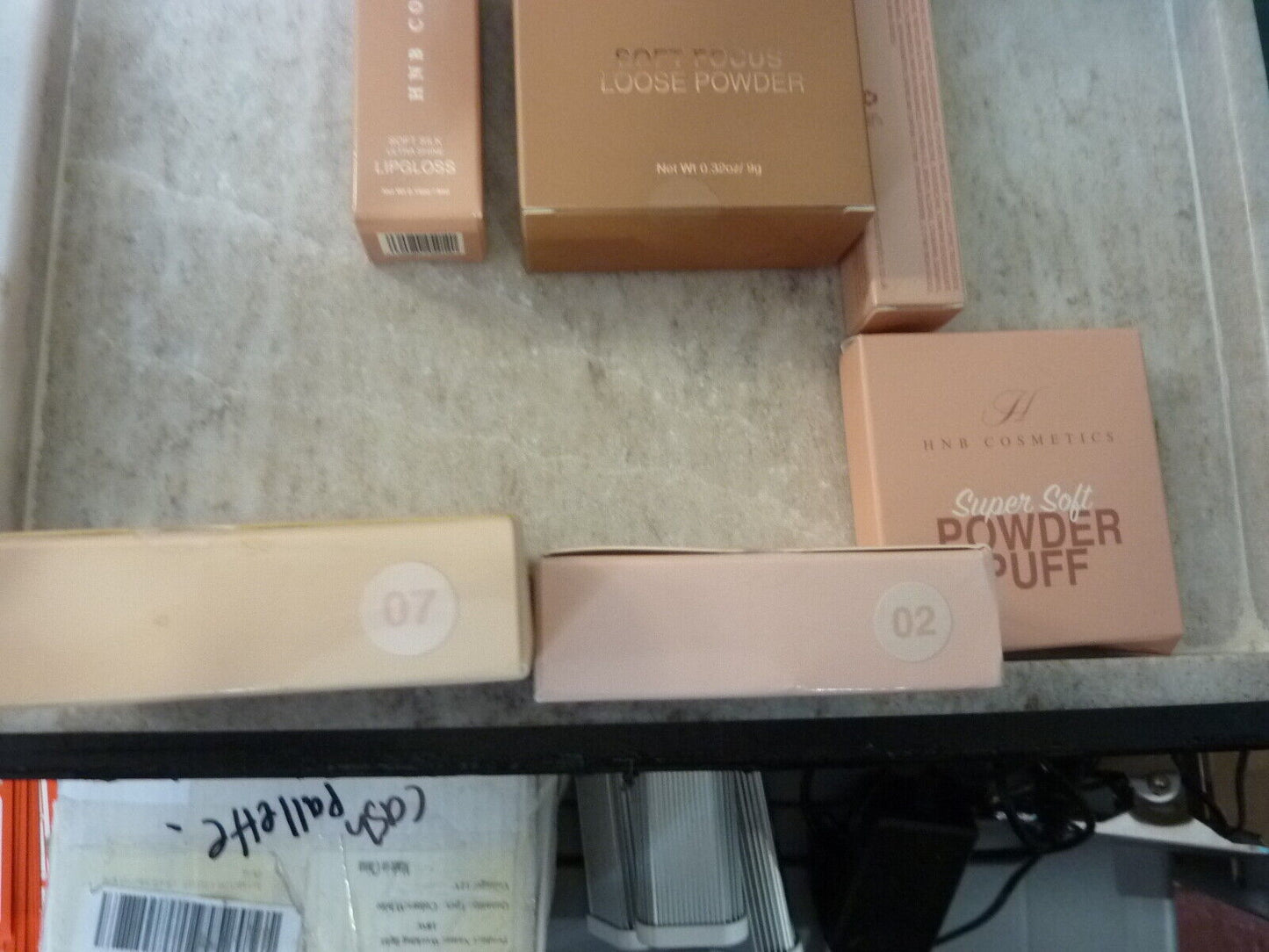 BUNDLE OF 6 HNB COSMETICS ITEMS