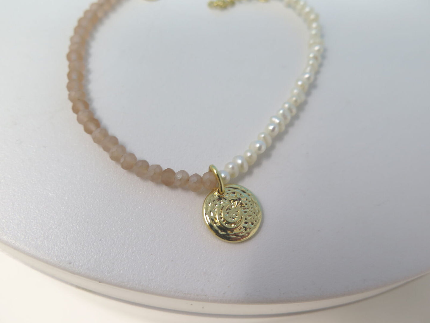 LISA ANGEL TALISMAN MOON CHARM PINK AND PEARL BEADED BRACELET IN GOLD-14CT