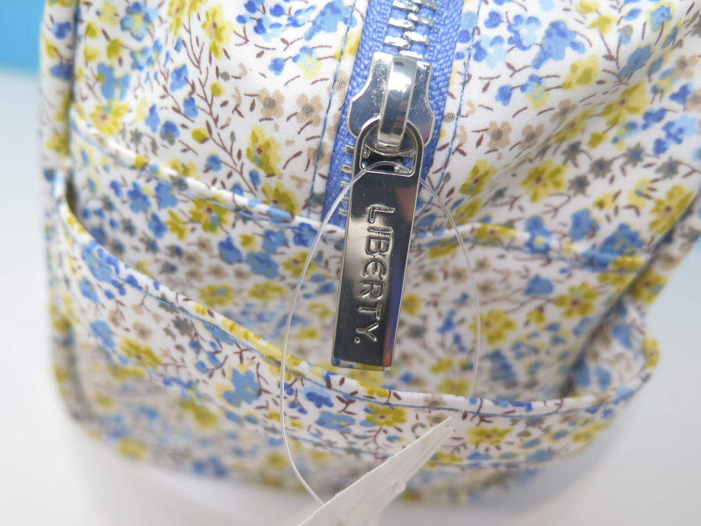 LIBERTY WASH BAG