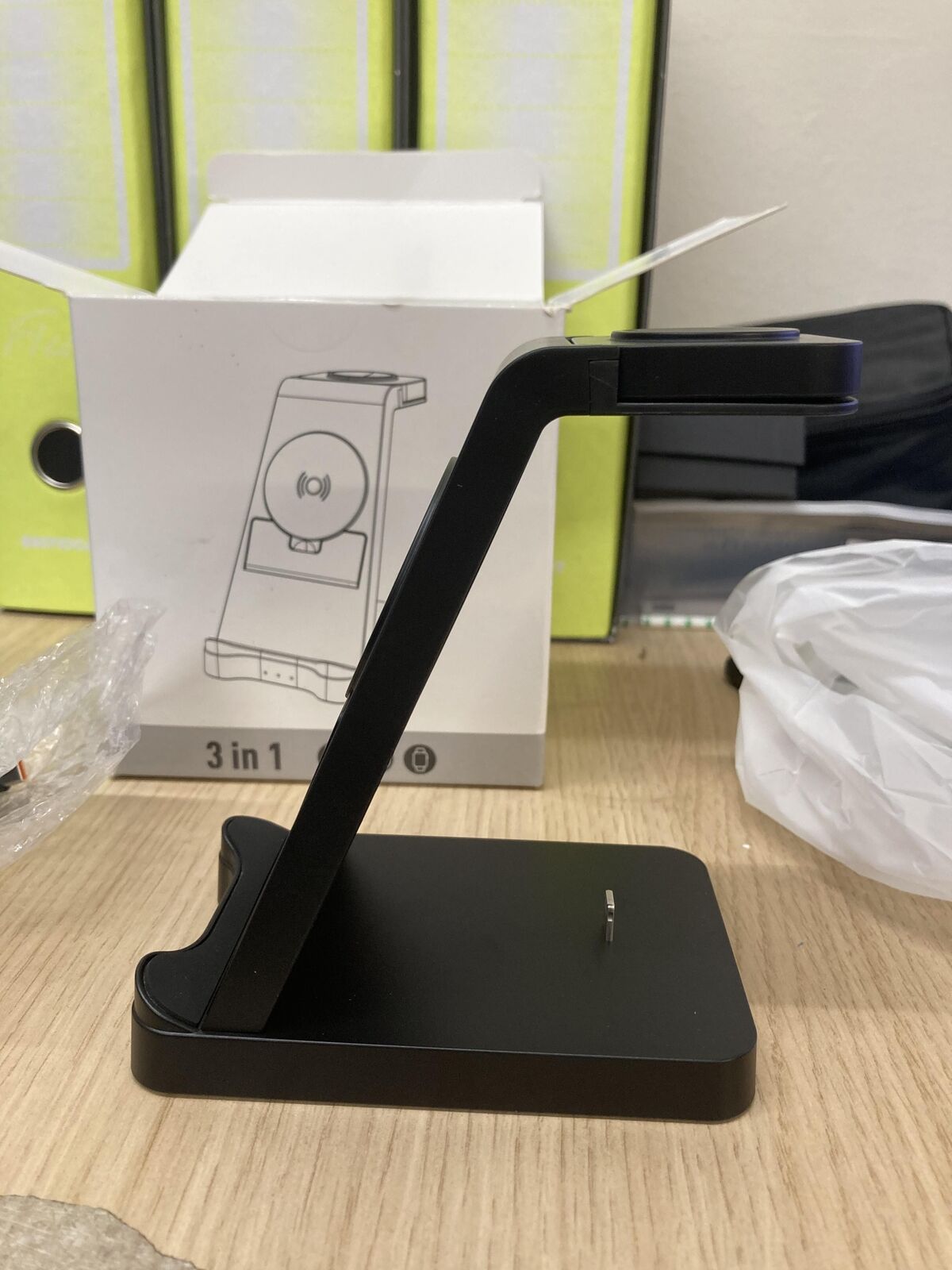 3 in 1 fast wireless charger, COMPATIBLE WITH APPLE