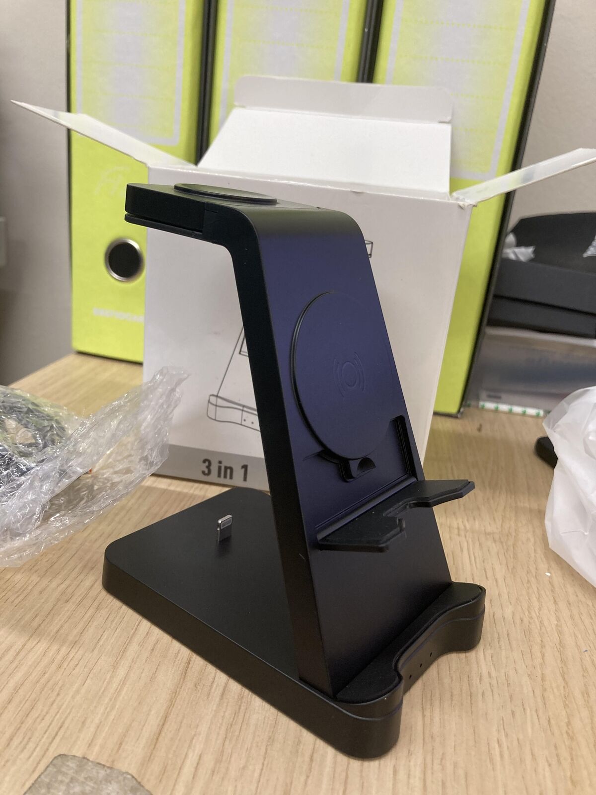 3 in 1 fast wireless charger, COMPATIBLE WITH APPLE