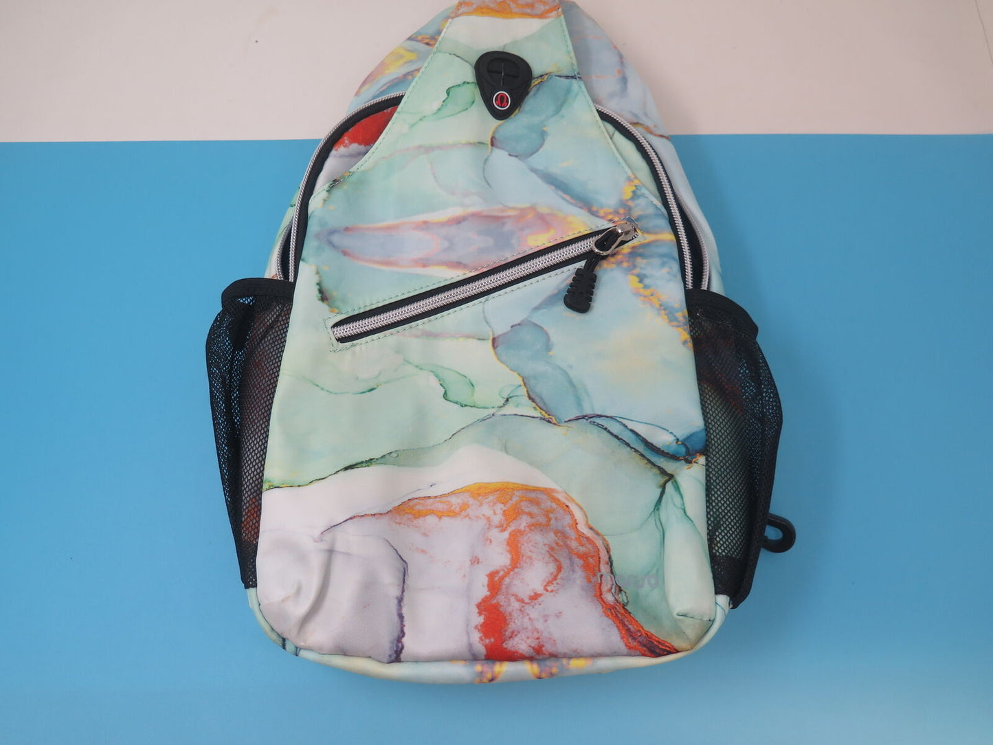 MOSISO SLING BACKPACK-MARBLE MULTI