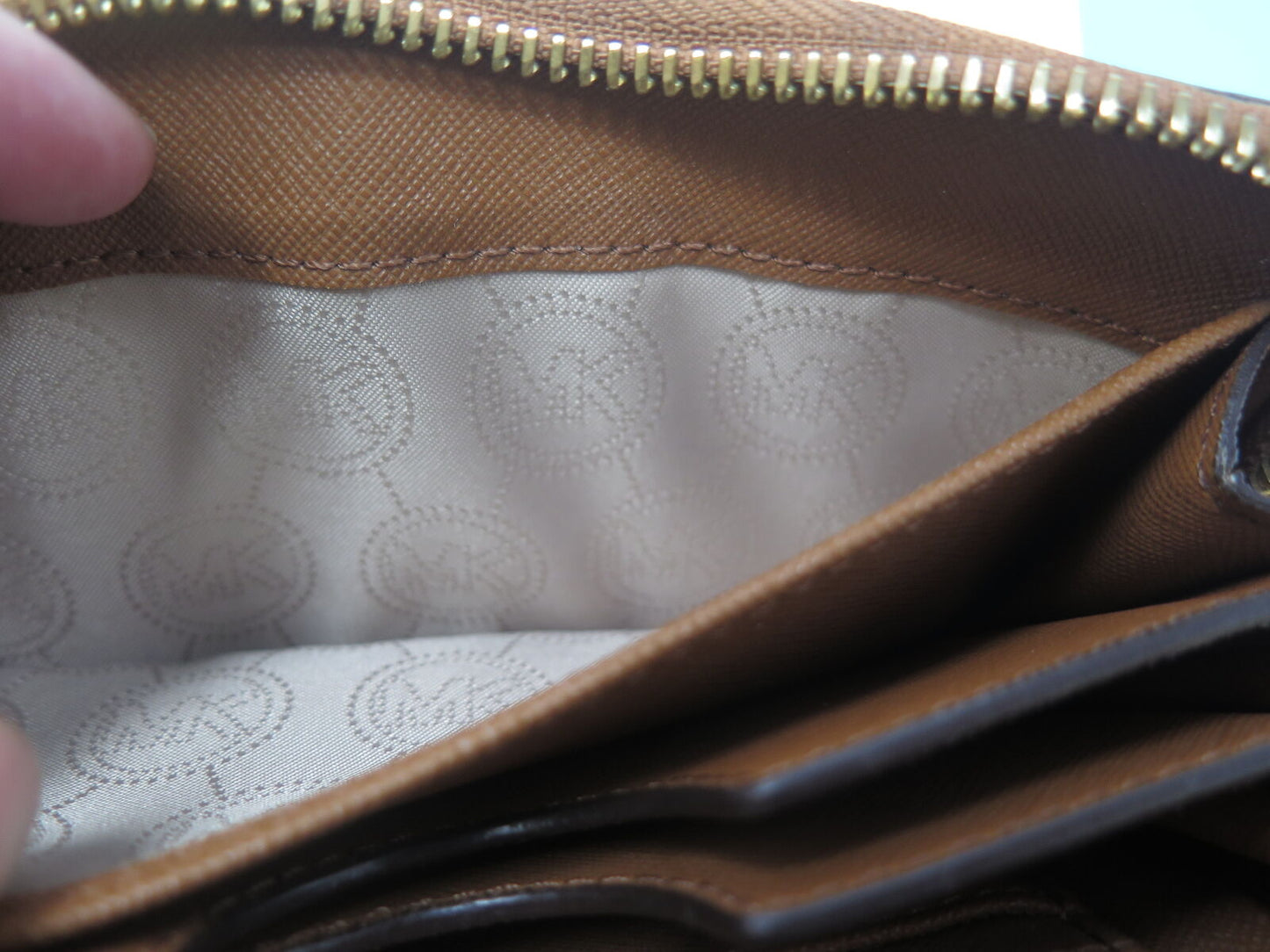 MICHAEL KORS JET SET PURSE-BROWN