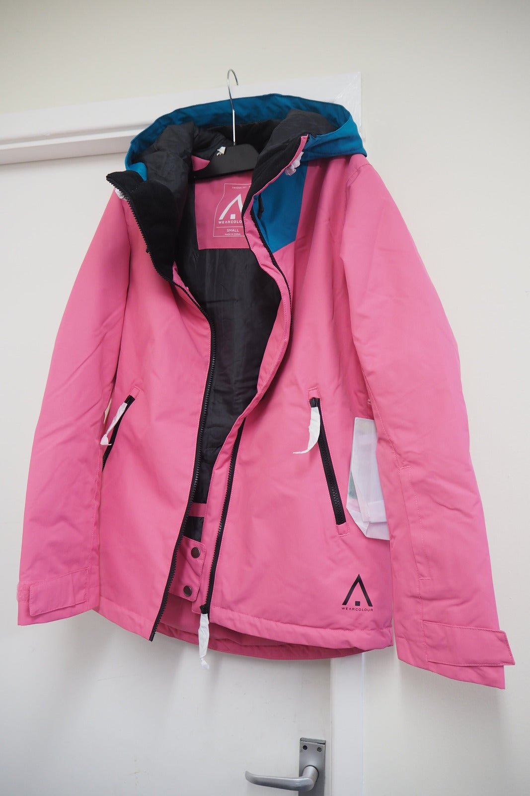 Wear Colour Cake Women's Snow Jacket Size: S