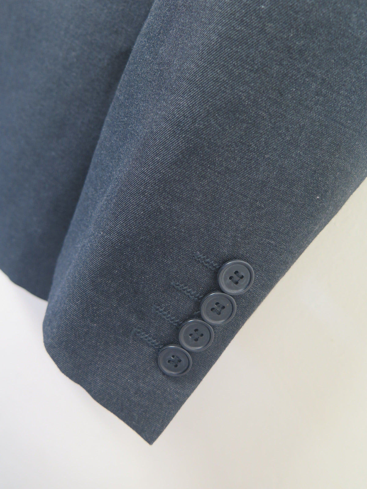 MOSS ESQ REGULAR FIT CHARCOAL STRETCH SUIT-JACKET 46"REGULAR-TROUSERS 38"W LONG