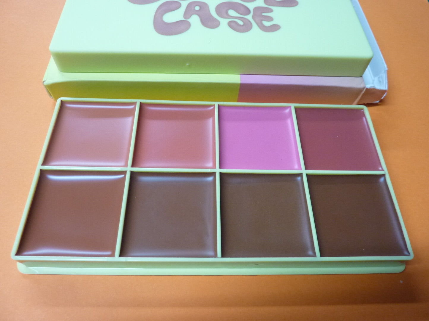 MADE BY MITCHELL-CURVE CASE-MEDIUM