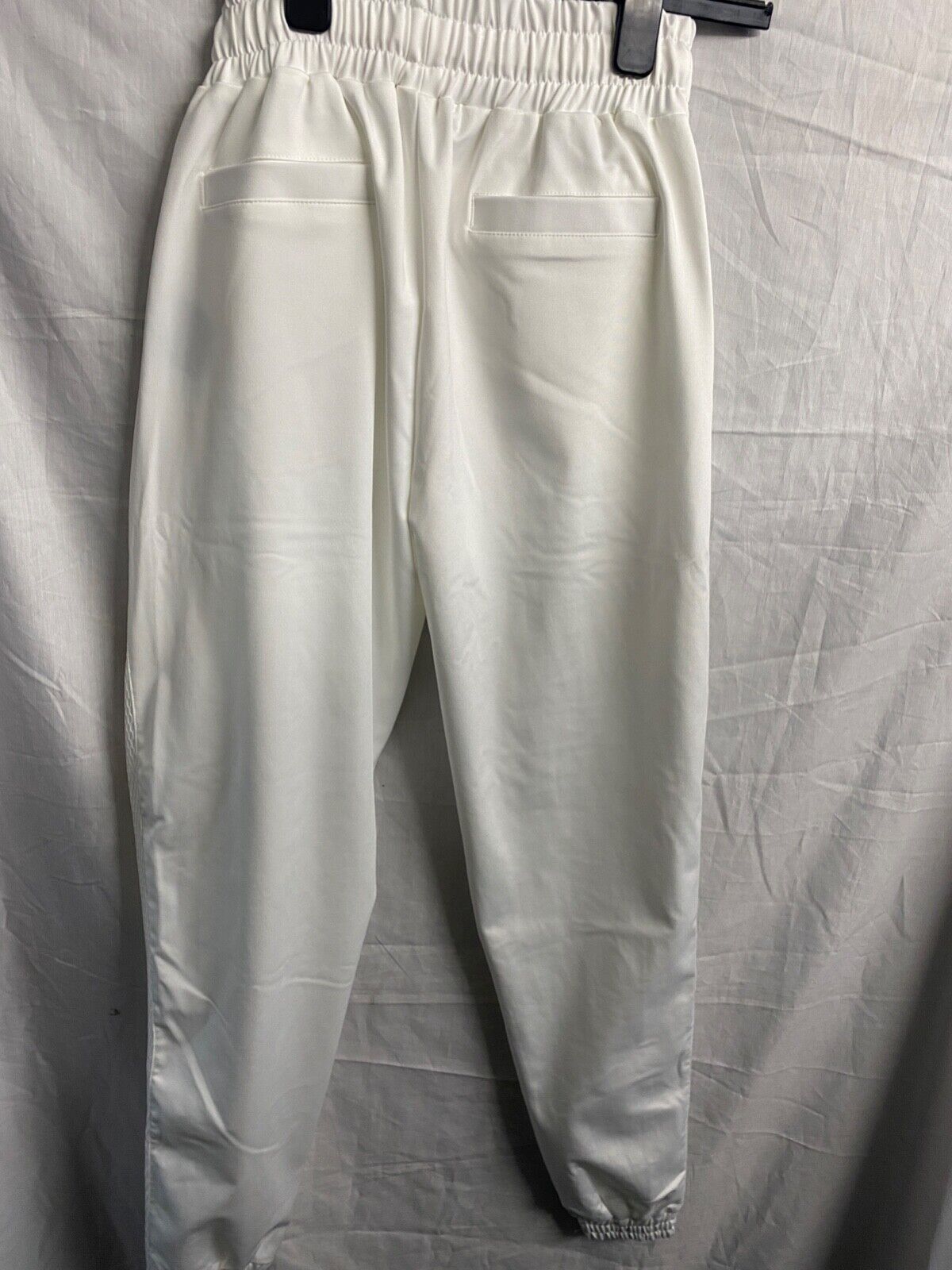 MANIERE DE VOIR WHITE CARGO PANTS SIZE 8