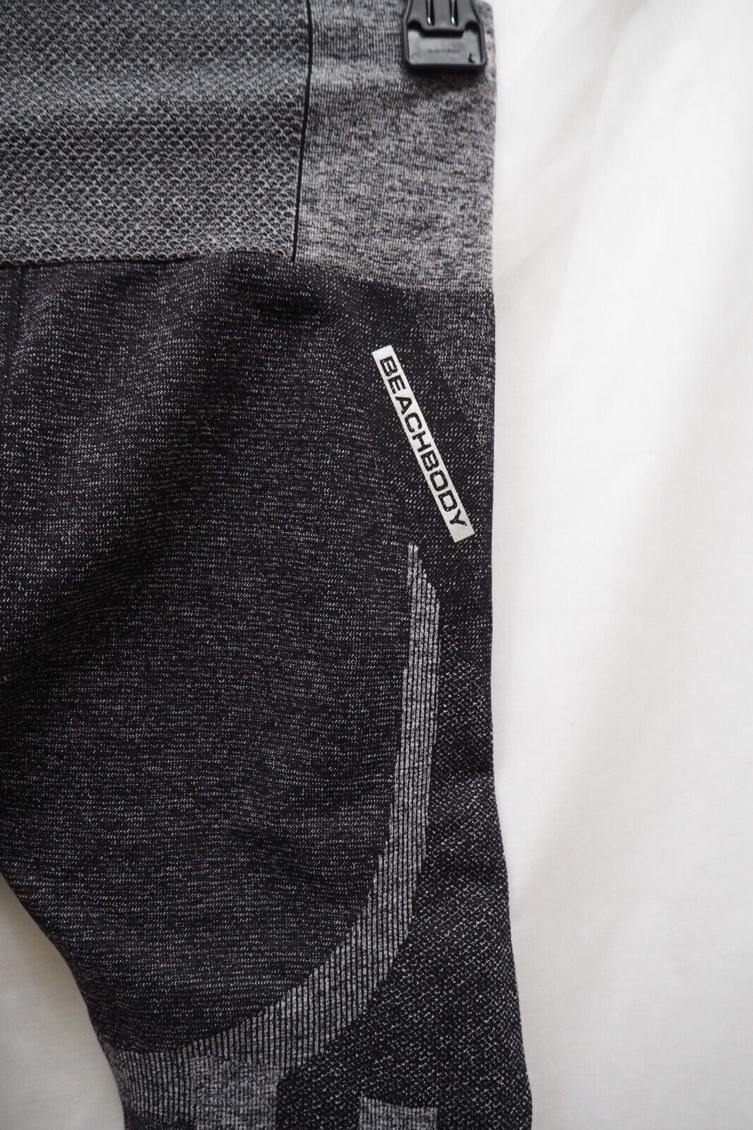 Beachbody Intent Compression /Work out legging.