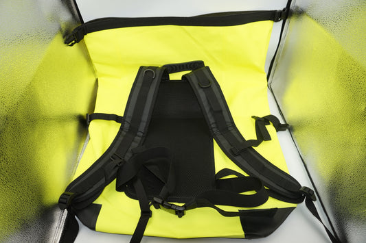 Strol 54L high-visablity waterproof bag with internal compartment
