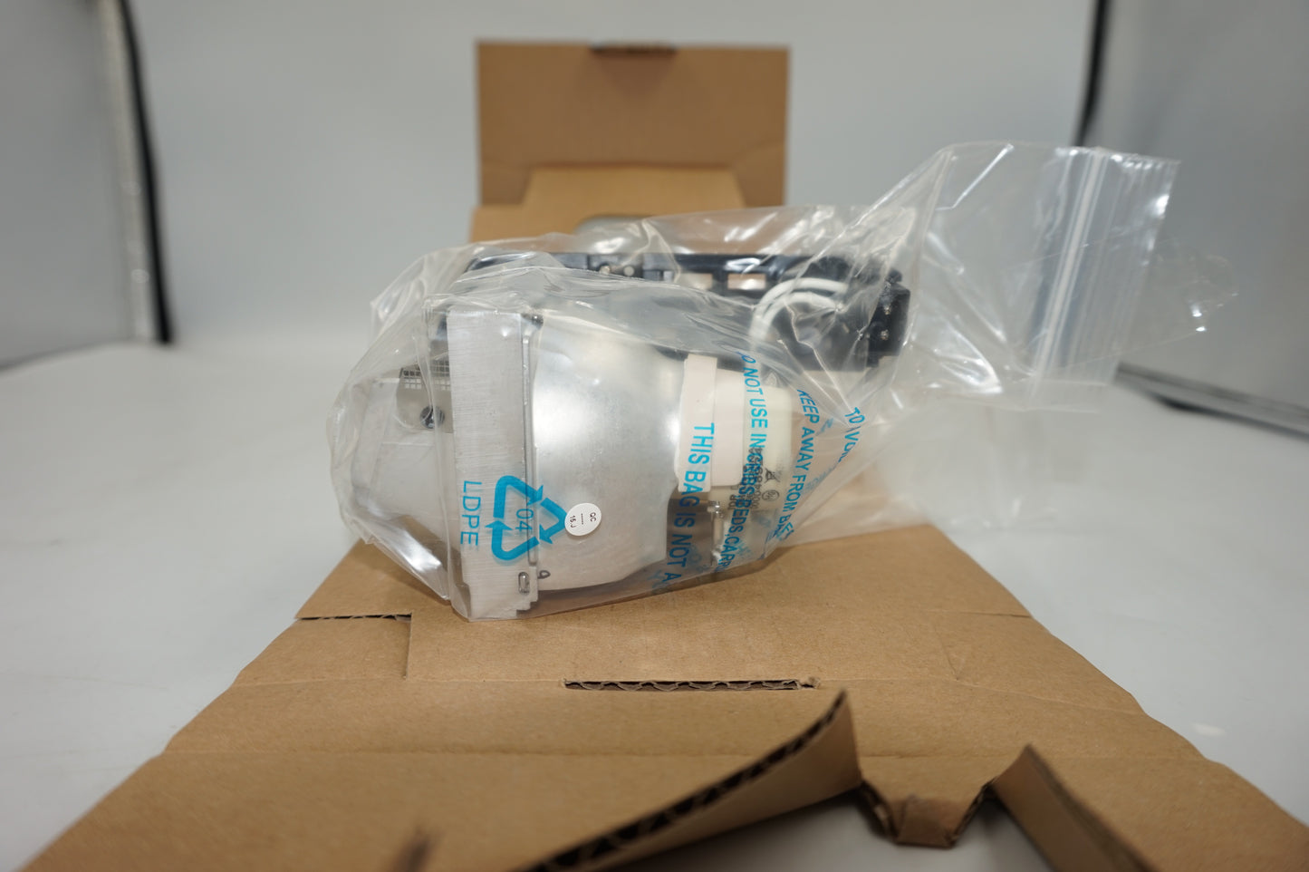 Optoma replacement lamp module for Optoma projector HD25-LV