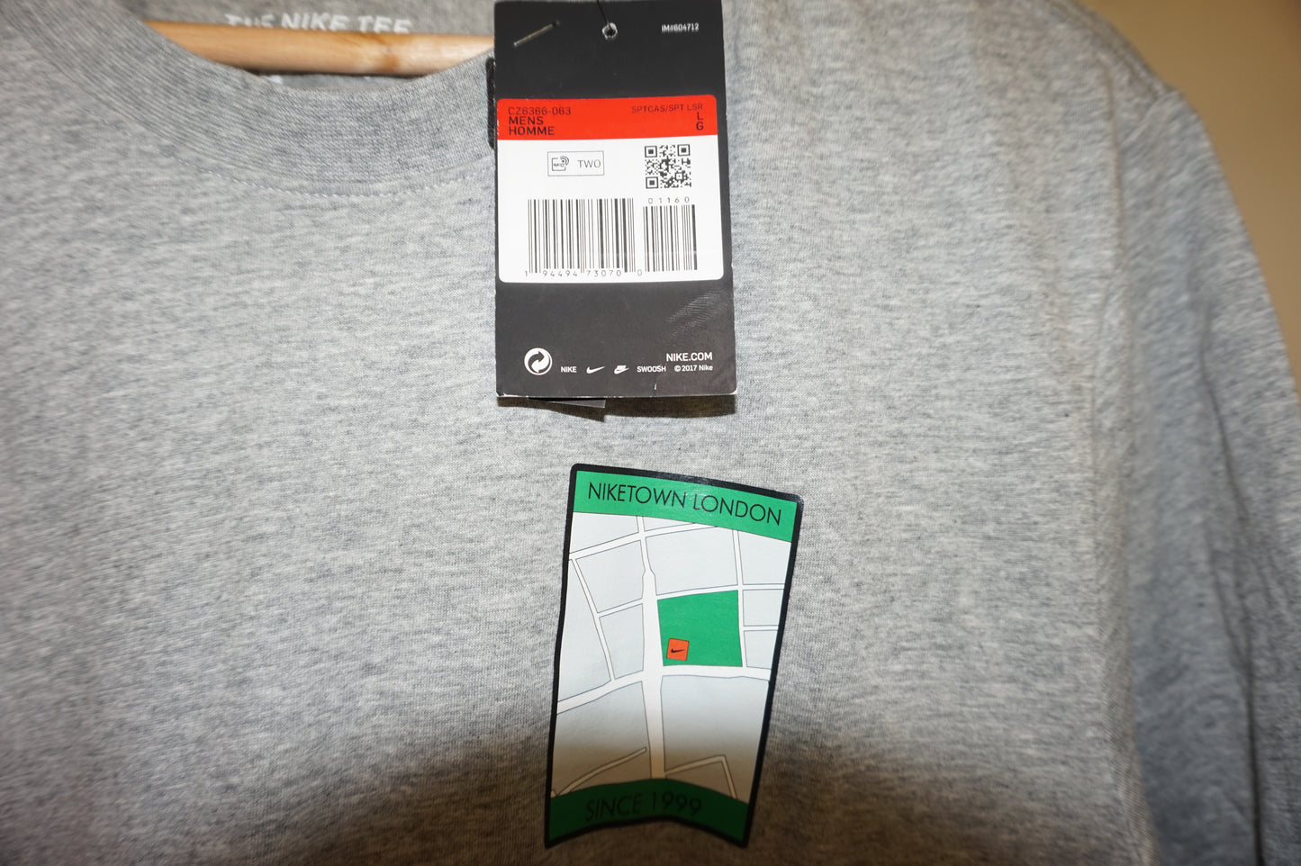 Nike T-shirt Mens size L