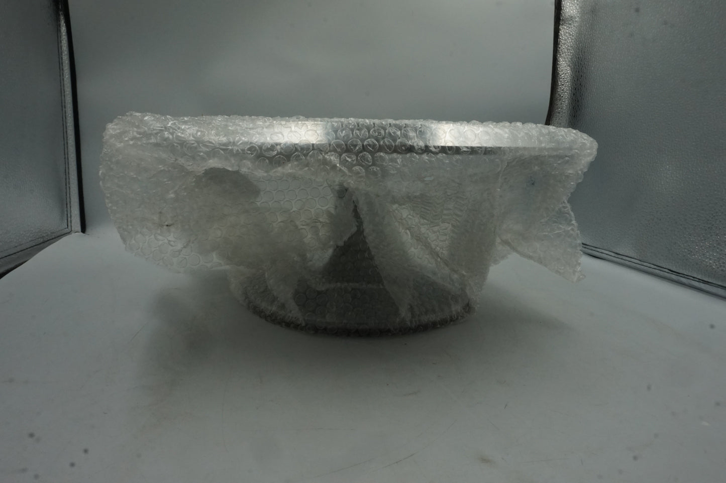 Yizish cake turntable stand with icing spreaders and scrapers
