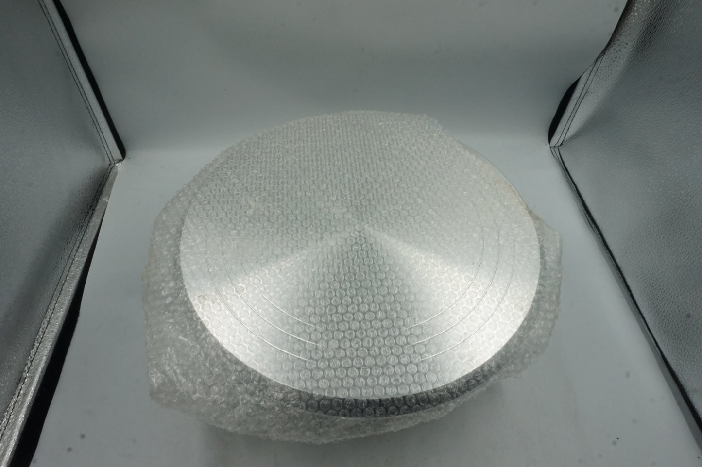 Yizish cake turntable stand with icing spreaders and scrapers