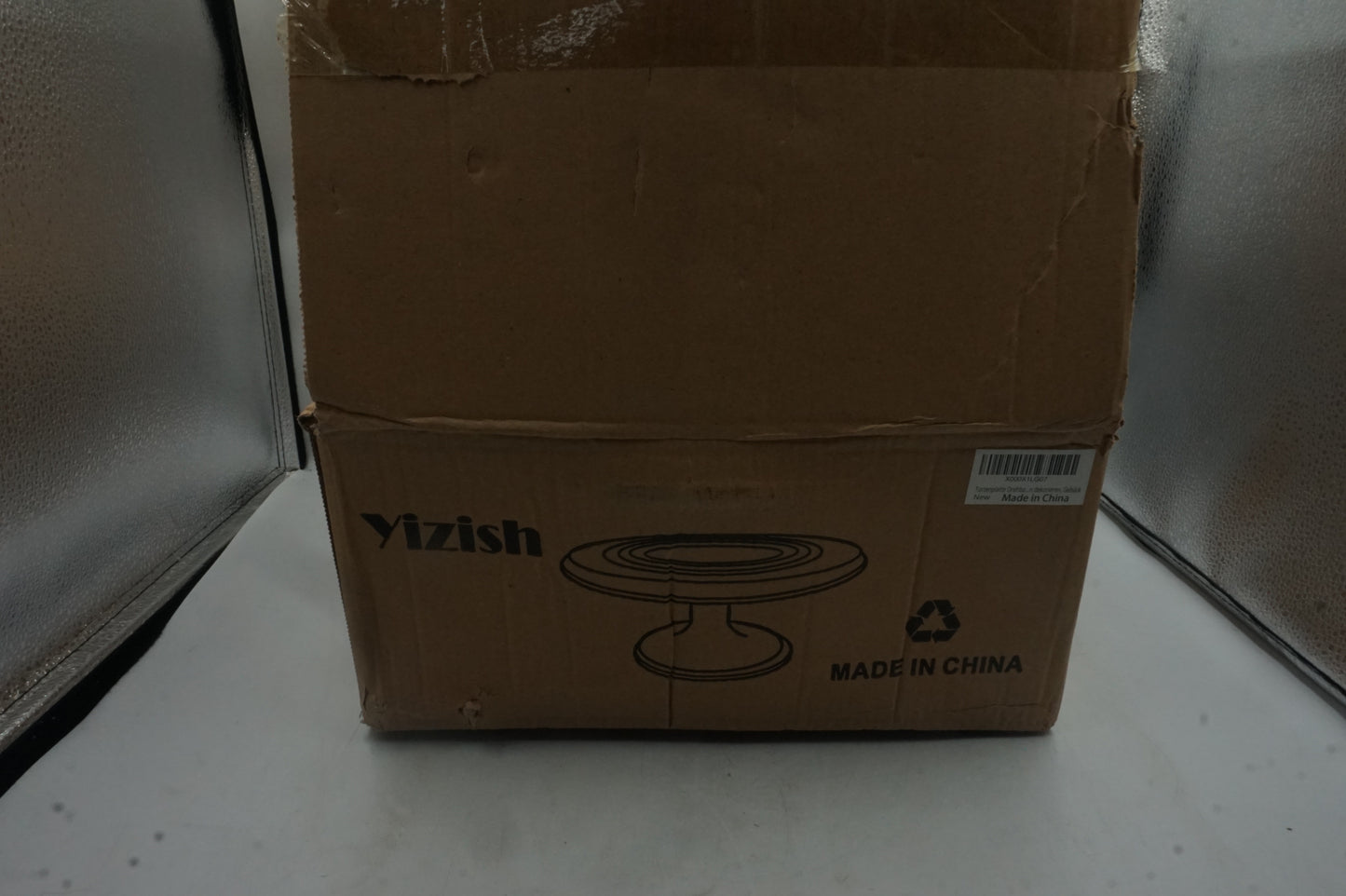 Yizish cake turntable stand with icing spreaders and scrapers