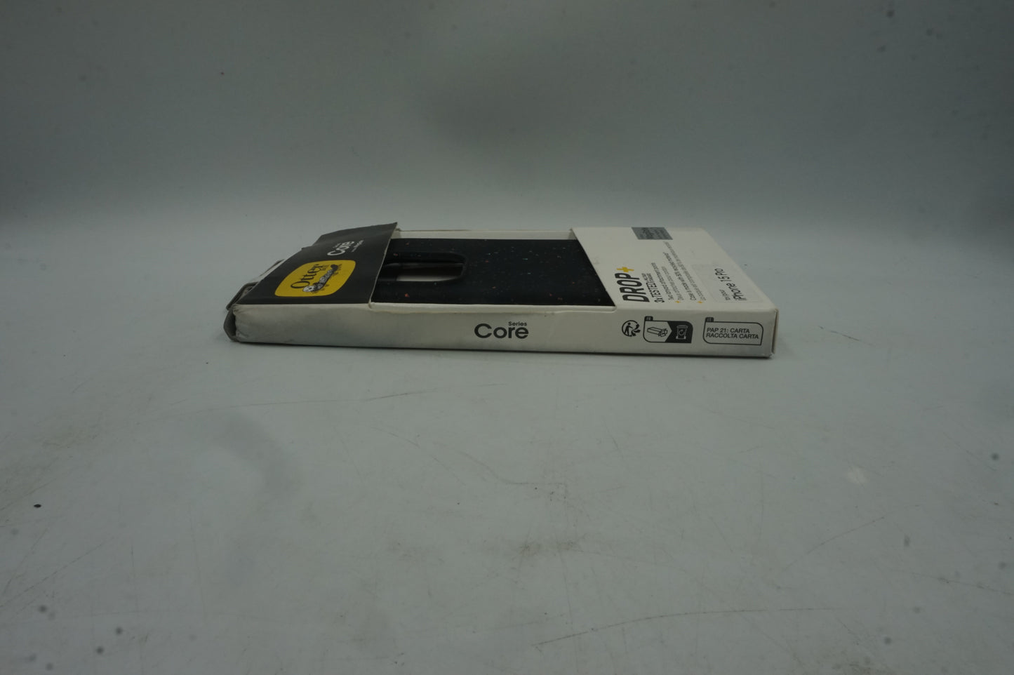 otter box core series magsafe iPhone 15 pro case