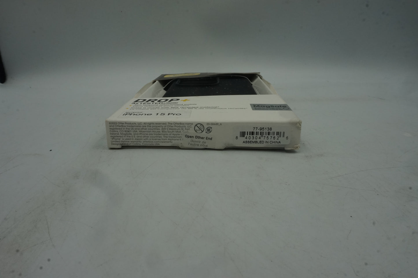 otter box core series magsafe iPhone 15 pro case
