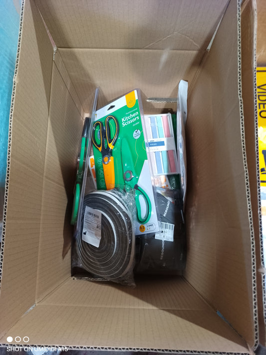 50+ Items Mystery Car Boot Resale box