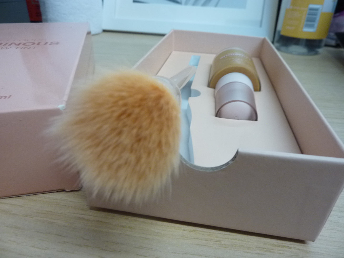 HNB COSMETICS SOFT FOCUS LUMINOUS GLOW TINT-GT10