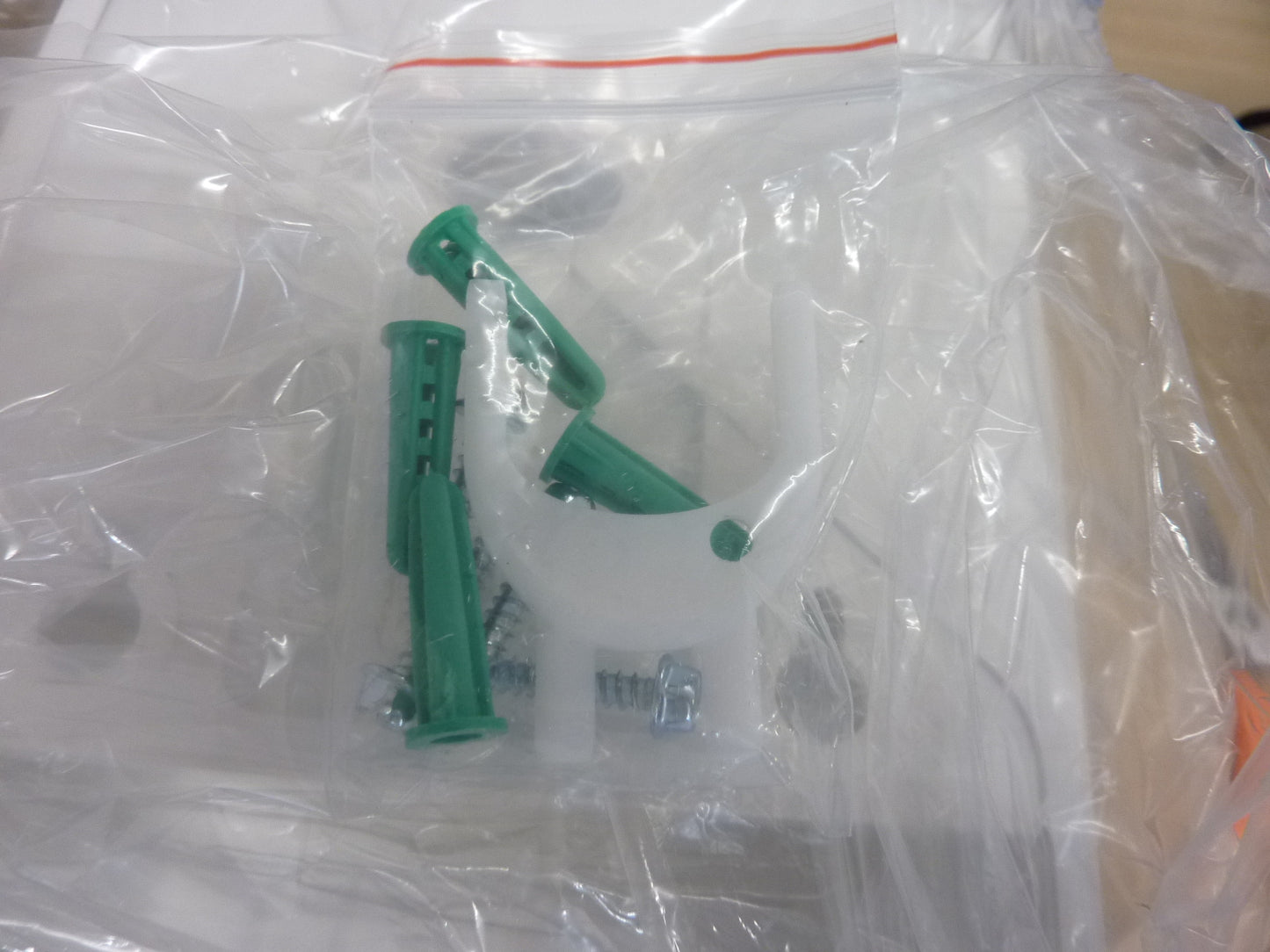 2Work Bulk Pack Toilet Tissue Dispenser White CPD97304