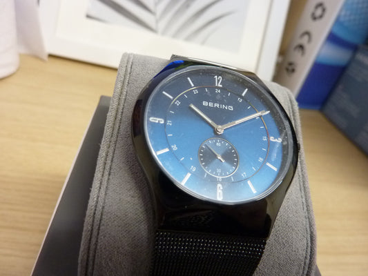 Bering Men's Quartz Watch, 40 mm Stainless-Steel Case and Dial, Milanese Strap, Sapphire Crystal, 3 ATM, 11940