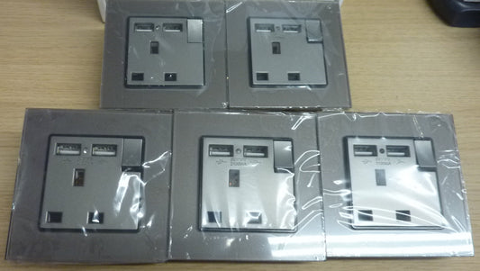 5 X Bseed single USB Plug Socket