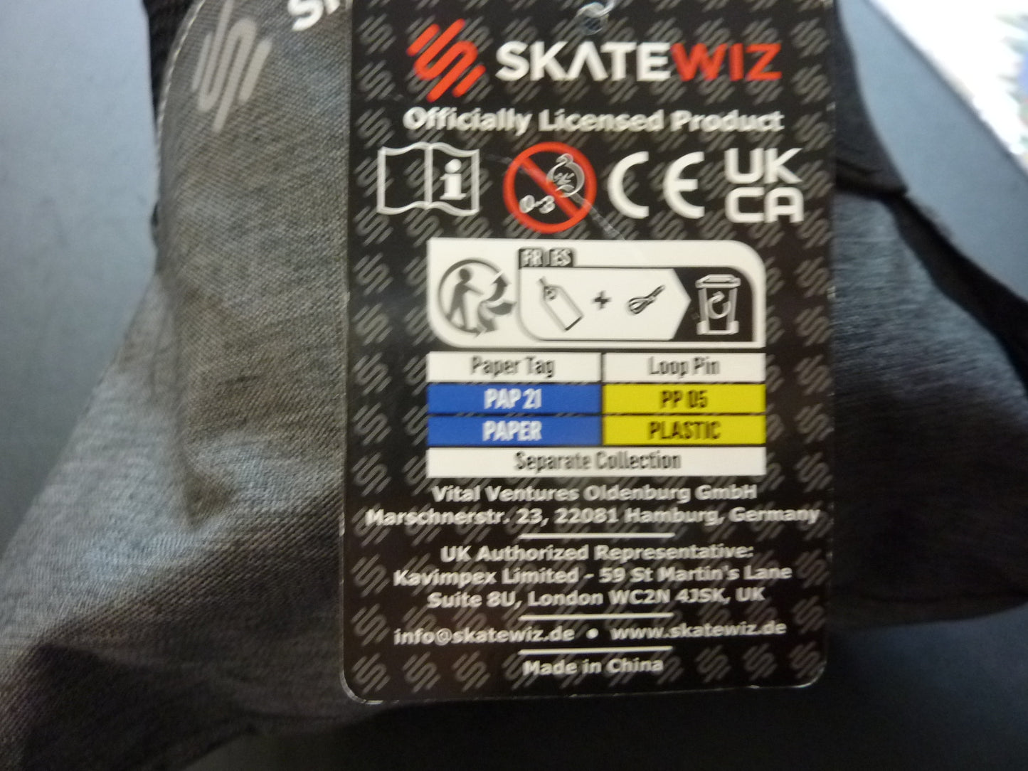 Skatewiz Black and White Skateboard Knee and Elbow Pads size L