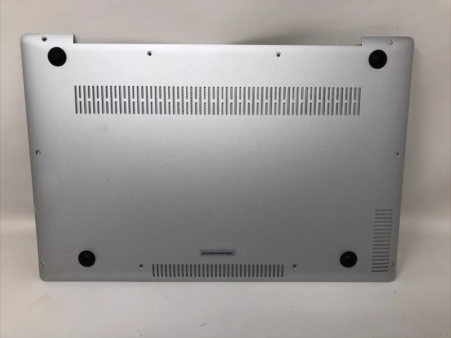 GeoBook 3Si , Backcover with rubber feet attached