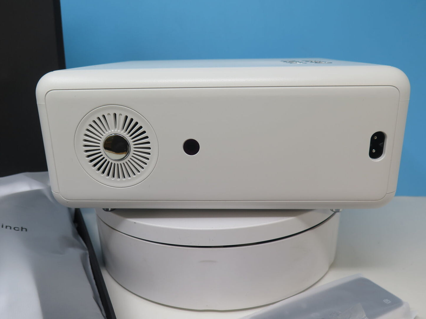 XUANPAD 2024 UPGRADED  5G WIFI BLUETOOTH PROJECTOR-RD886