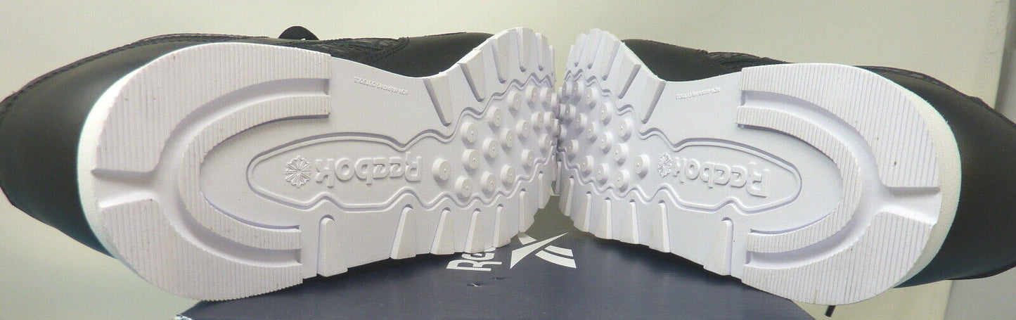 WOMENS BLACK REEBOK TRAINERS-UK5