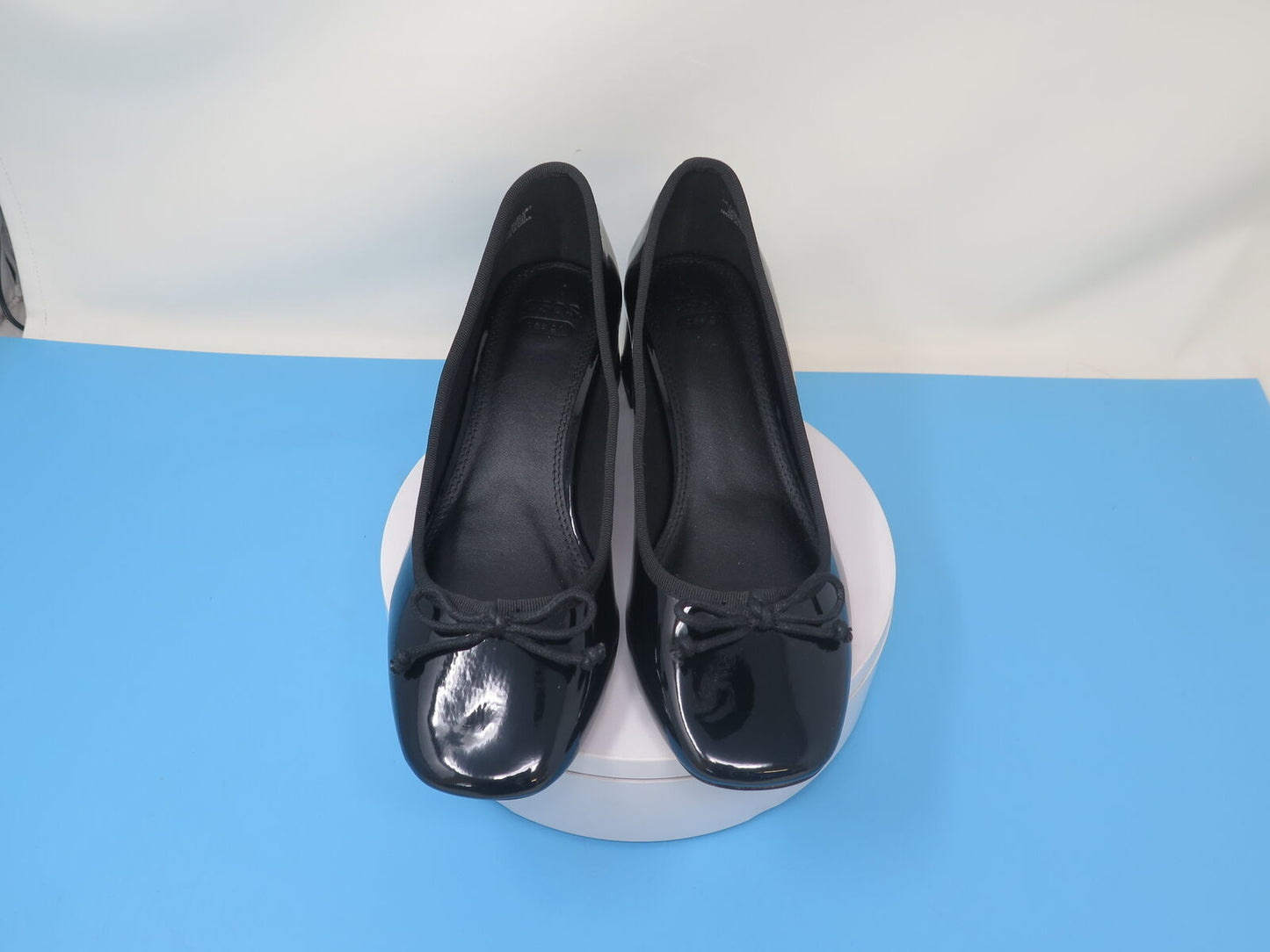 ASOS DESIGN STEFFIE BOW DETAIL MID BLOCK HEELED SHOES-BLACK PATENT-UK7