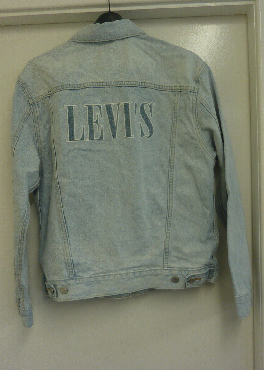 LEVIS EX BOYFRIEND TRUCKER JACKET LIGHT BLUE DENIM SIZE MEDIUM
