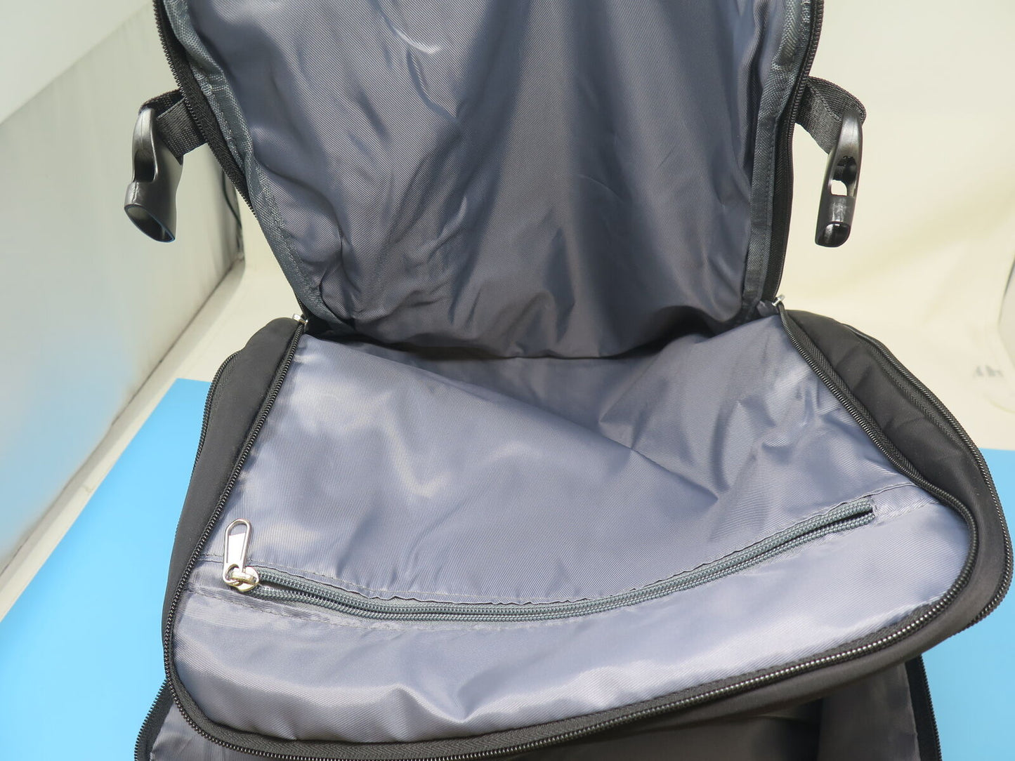 HAVEN 18" LAPTOP TARAVEL BAG-BLACK