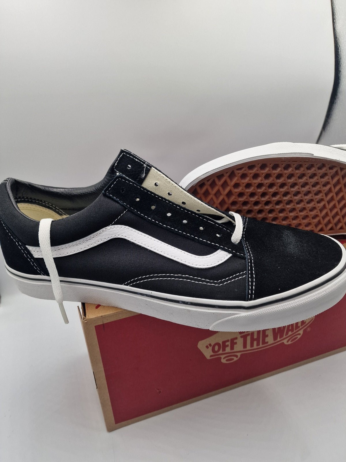 Vans OFF THE WALL Old Skool black / white Mens shoe UK 10.5