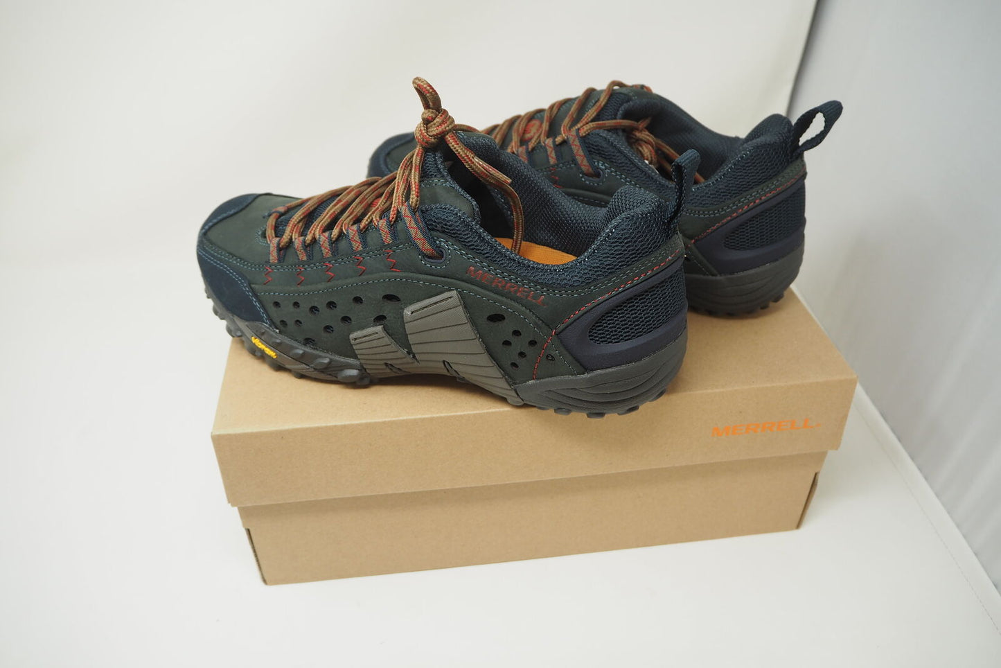 Merrell Men's Intercept Low Rise Hiking Shoes UK 7